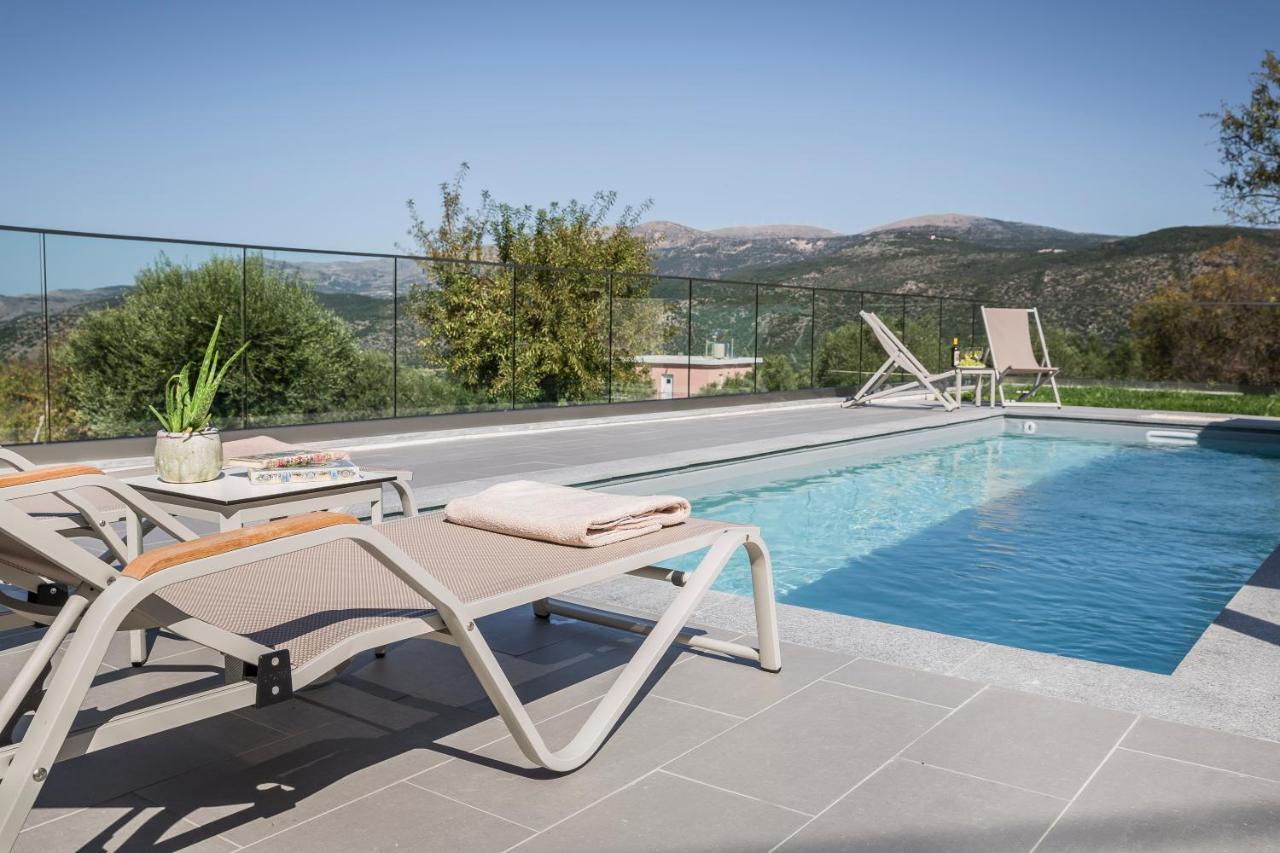 Onar - Luxury Villas アルゴストリオン エクステリア 写真